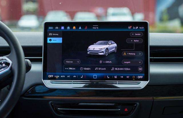 Auto Notizie: Volkswagen ID.7 Pro S, 794 km con una sola carica, un passo avanti nell’evoluzione delle auto elettriche 1 small