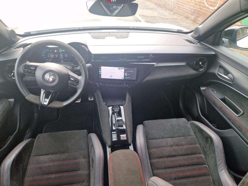 Test Drive: Alfa Romeo Junior EV 54kWh 280cv Veloce, ritrova il DNA del Biscione anche elettrificata 3 Immagine WhatsApp 2025 02 25 ore 08.16.10 6fce7d0d