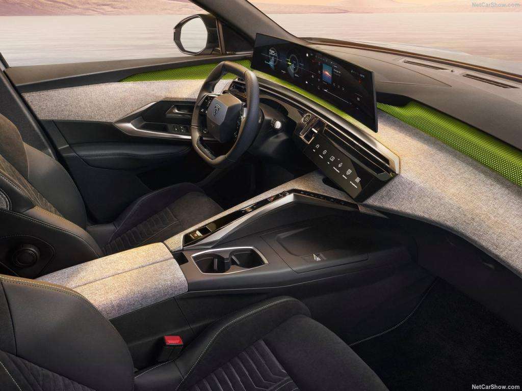 Guida all'acquisto: PEUGEOT 5008, La SUV Familiare Spaziosa e Versatile 1 Peugeot E 5008 2025 1280 8d7dde055690c4af6dd52b0a614ad1906e