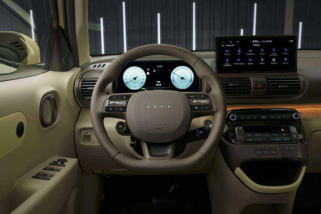 Test Drive: Hyundai Inster, La Citycar Elettrica Versatile 7 hyundai inster premiere interior 02 1
