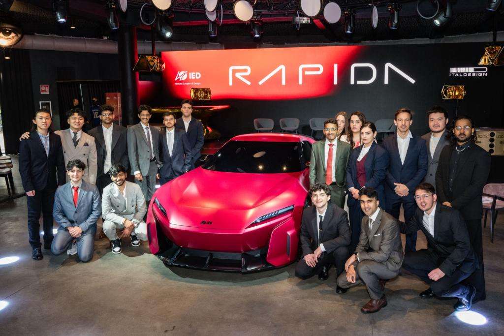 IED TORINO E ITALDESIGN SVELANO RAPIDA, LA CONCEPT CAR CHE RIDEFINISCE LA SPORTIVITÀ PER LA GENERAZIONE Z 2 02 IED Torino Rapida Credits Andrea Guermani