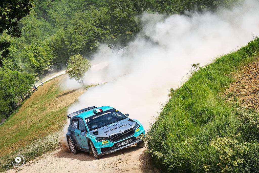 Battistolli trionfa al 32° Rally Adriatico: spettacolo e sfide internazionali tra le colline marchigiane 1 0F8A3457 web
