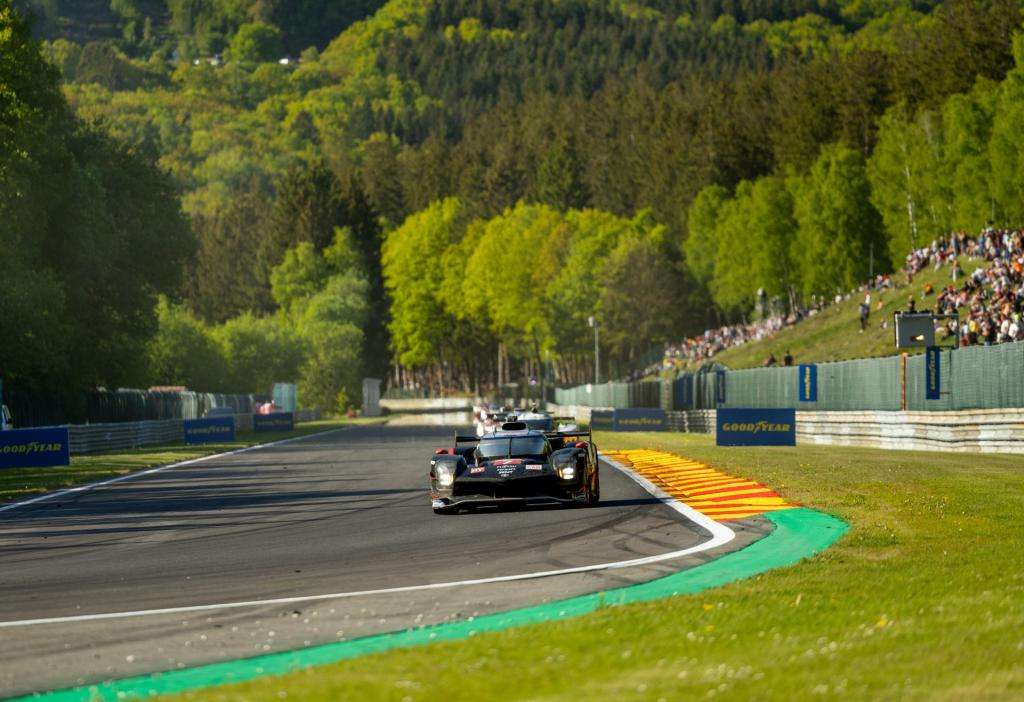Ferrari domina a Spa: doppietta storica e terza vittoria consecutiva nel WEC 9 6h Spa 8