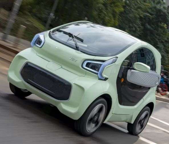 Guida all'acquisto: Citroën Ami, confronto tra minicar elettriche cittadine 4 XEV YOYO