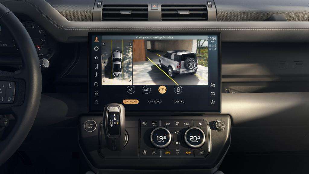 Auto Novità: Land Rover Defender, nuovo look, più tecnologia e prestazioni off-road al top 3 DEF 26MY CORE INTERIOR 25052025 01