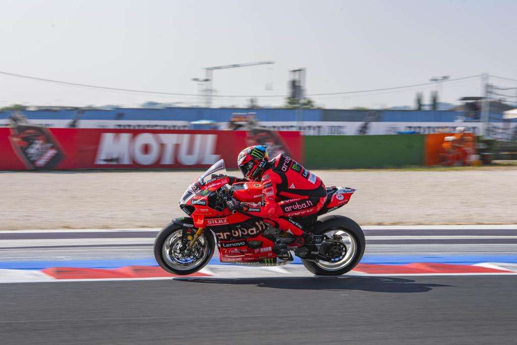 Bulega in pole a Misano, ma scintille in pista con Iannone e Petrucci 3 DSC 6968