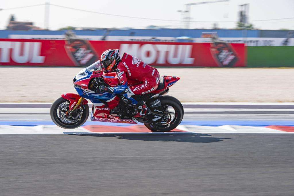 Bulega in pole a Misano, ma scintille in pista con Iannone e Petrucci 5 DSC 7012