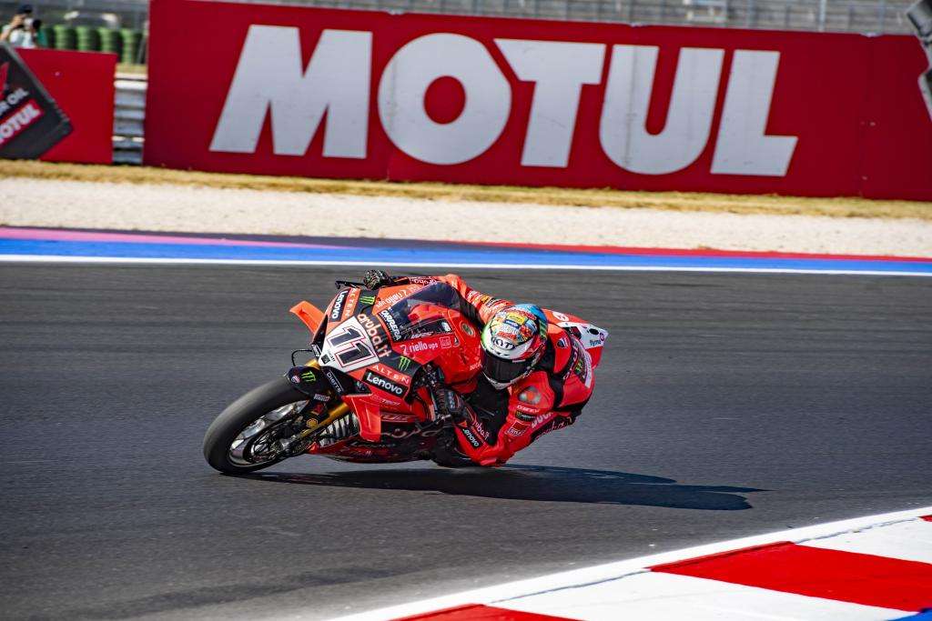 Bulega in pole a Misano, ma scintille in pista con Iannone e Petrucci 9 DSC 7127