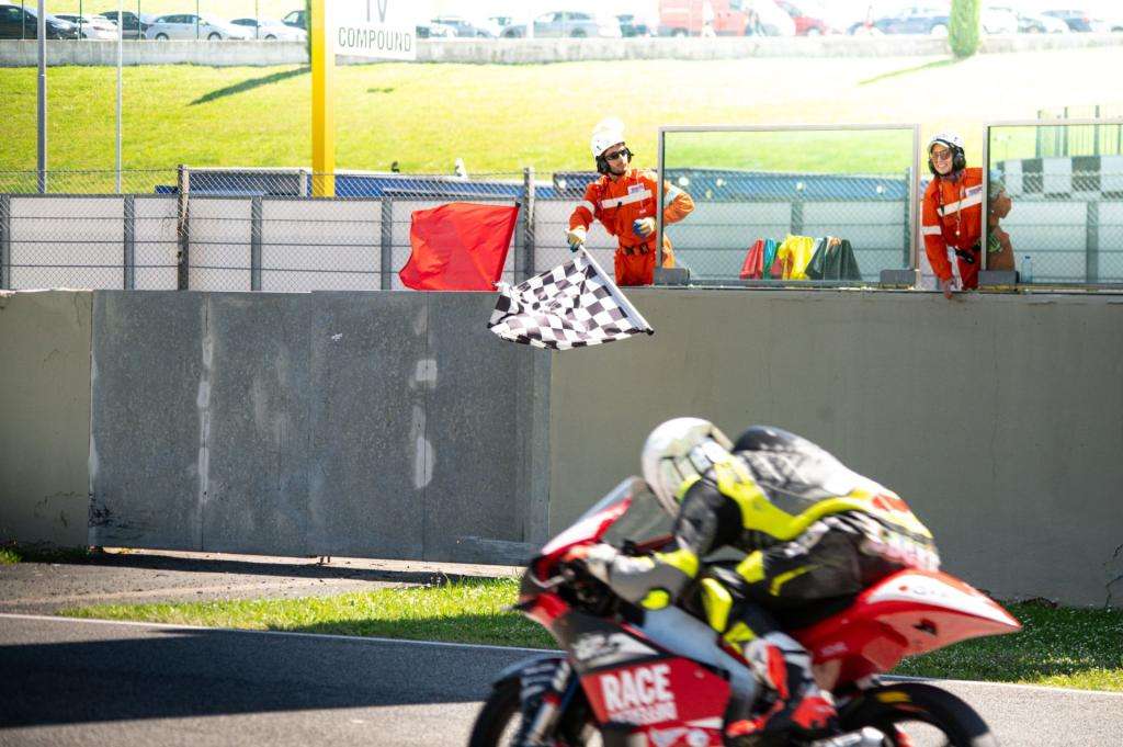 Secondo Round CIV 2025 al Mugello: Sintesi Completa e Risultati Gara 2 FNM 0668 1