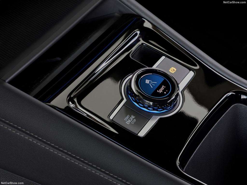 Test Drive: Volkswagen Tayron eHybrid, il SUV capiente che sorprende alla guida 6 Volkswagen Tayron 2025 1280 2b38bde35e8dbaf9bfac1f3b2be0432955