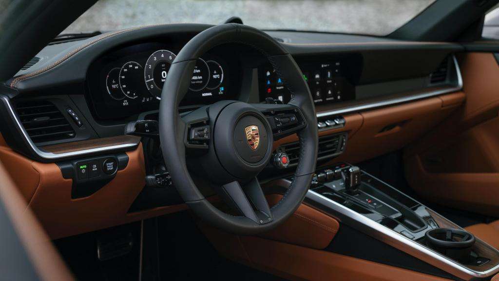 Auto Notizie: Porsche 911 Carrera S, equilibrio perfetto tra sportività e raffinatezza 2 porsche 911 carrera s 992 facelift 4