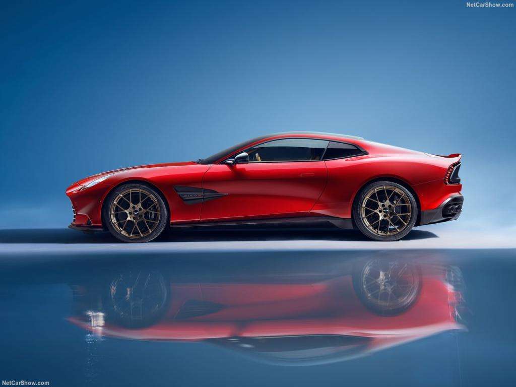 Guida all’acquisto supercar: Aston Martin Vanquish V12, un'icona di esclusività britannica 1 Aston Martin Vanquish 2025 1280 3b02a8d564a3a465fd3695cbf0fc680e42