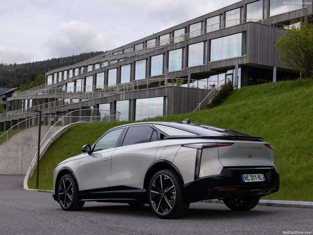 Guida all’acquisto: DS N°8, le berlina elettrica che rompe gli schemi 2 DS No8 2026 1280 47e4c5726627d0c7f448ec4671dda9df2e