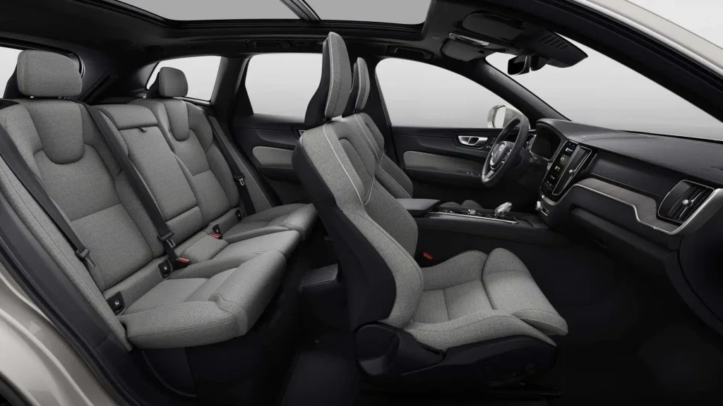 Analisi Tecnica: Confronto dei sistemi ibridi Plug-in SUV alto di gamma 14 Volvo XC60 Recharge T8 AWD Plug In Ultimate Dark 5