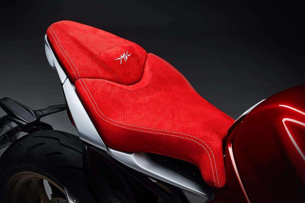 EICMA 2025: MV Augusta Brutale serie Oro, Il ritorno della leggenda naked 2 BRUTALE SERIE ORO MY26 3624@