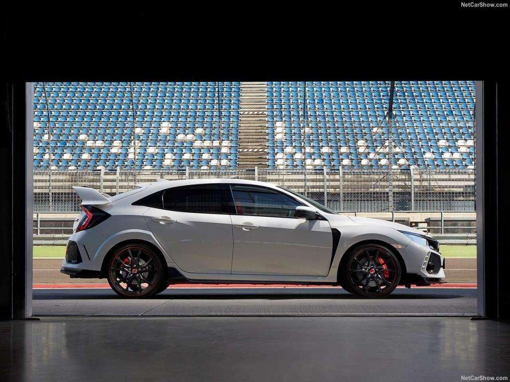 Confronto Hot Hatch Usato: Honda Civic Type R FK8 vs Renault Mégane Trophy 22' vs Volkswagen Golf GTI VIII 22' 1 Honda Civic Type R 2018 1280 9f2e86bff8490629700abe5171c3a9d841