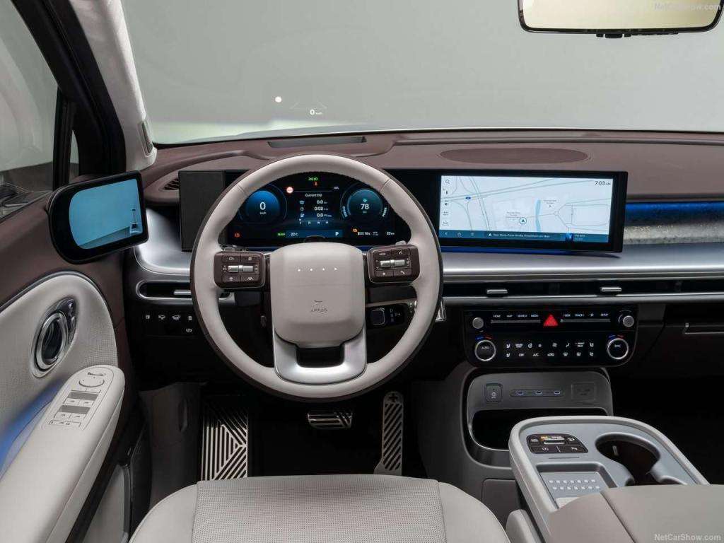 Guida all'Acquisto: Hyundai Ioniq 9, il SUV Elettrico 7 Posti che Ridefinisce il Segmento Premium 2 Hyundai Ioniq 9 2026 1280 ecfd873c95f33e0edb9a1e882380f908c6
