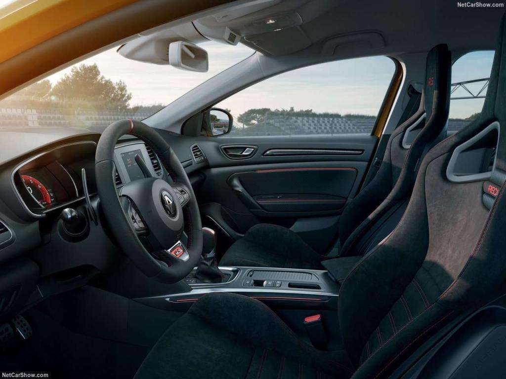 Confronto Hot Hatch Usato: Honda Civic Type R FK8 vs Renault Mégane Trophy 22' vs Volkswagen Golf GTI VIII 22' 6 Renault Megane RS Trophy 2019 1280 25884866cce72064d05ac359b3f0b58a52