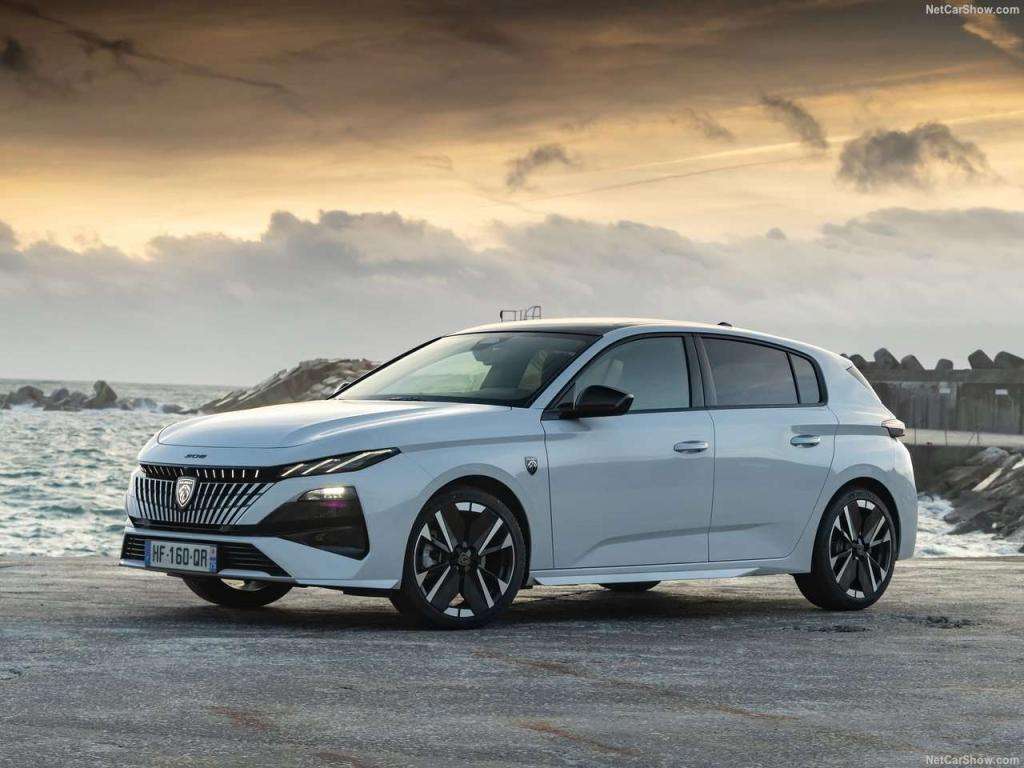 Guida all'Acquisto: Peugeot 308, La Berlina Francese che Sfida la Regina del Segmento 6 Peugeot 308 2026 1280 624b7610400f78f07c45e803f1f15d0241
