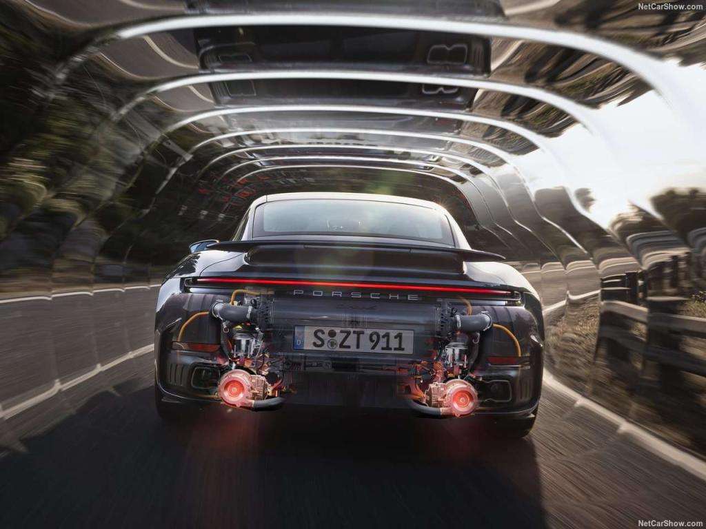 Auto notizie: Porsche 911 Turbo S 992.2, l’ibrido porta le prestazioni a un nuovo livello 3 Porsche 911 Turbo S 2026 1280 22ecd114fca7f79b8b933159a7046a66d5