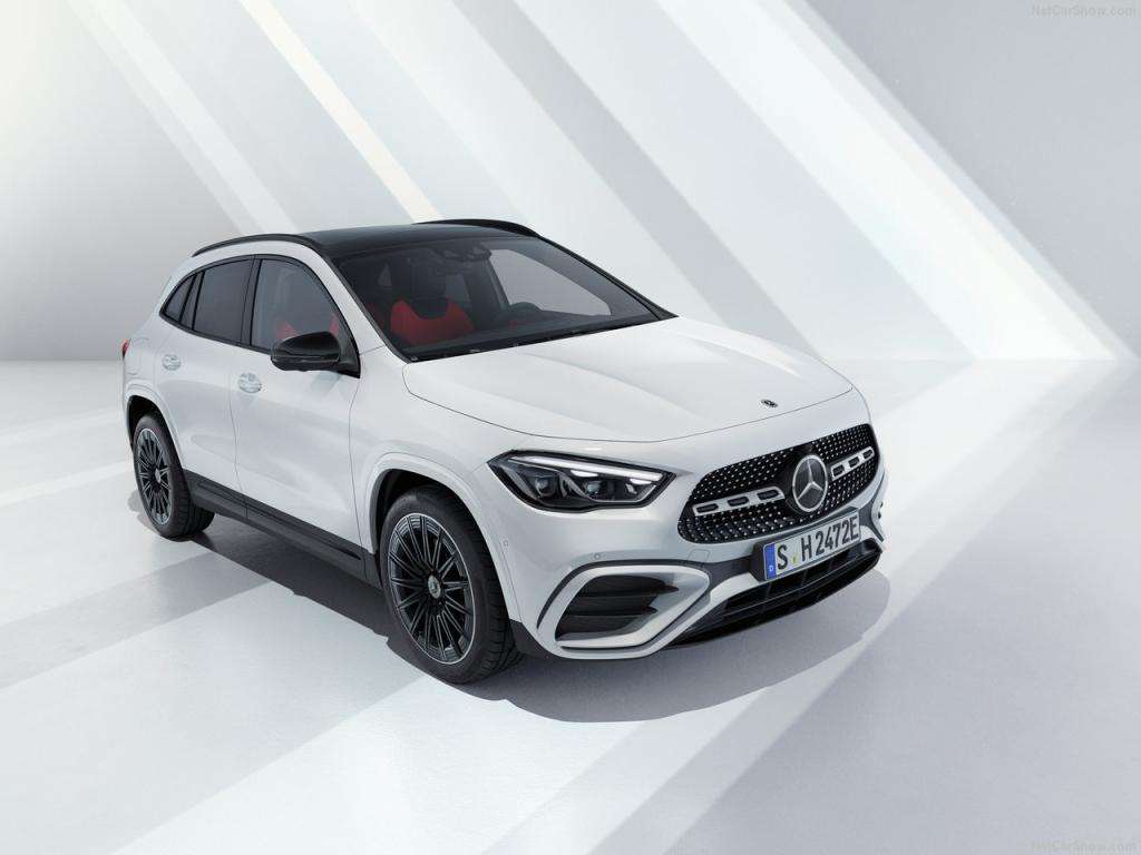 Guida all'Acquisto: Mercedes GLA 200d, La Crossover Premium Compatta Sfida BMW X1 1 Mercedes Benz GLA 2024 1280 54fa82081818385d6c9c66367032d504fb