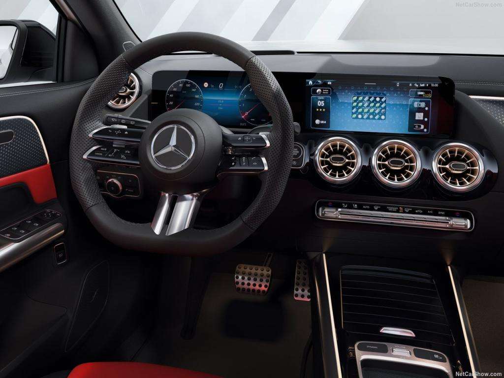 Guida all'Acquisto: Mercedes GLA 200d, La Crossover Premium Compatta Sfida BMW X1 3 Mercedes Benz GLA 2024 1280 6b69a08360066e6e8b7c8bf8807b0d021b