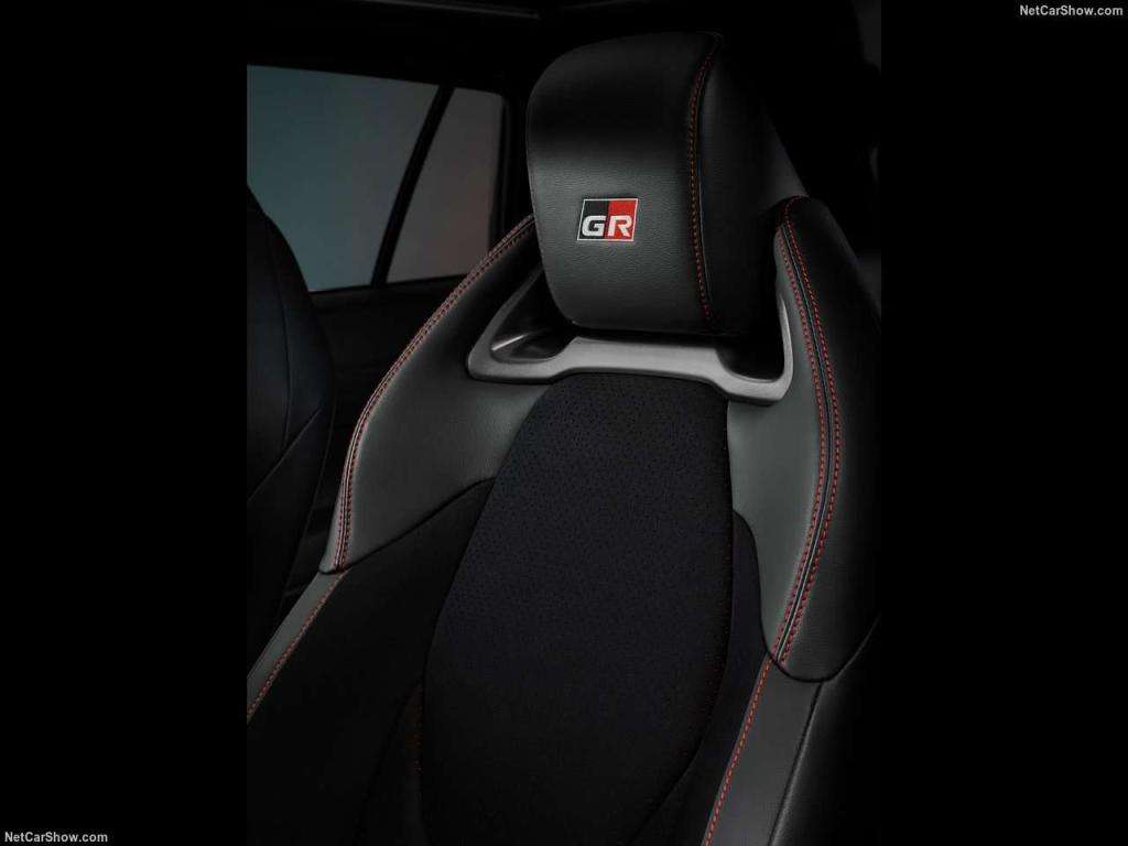 Test Drive: Toyota Corolla Cross HEV, l’essenza del pragmatismo 6 Toyota Corolla Cross 2026 1280 5991e6bff760e80ecac4db04450ac73232