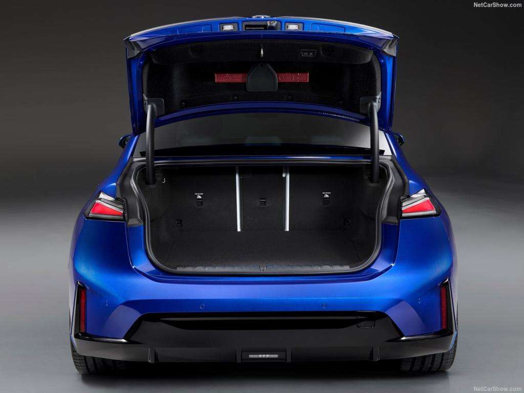Autonotizie: BMW i3, la rivoluzione elettrica della Neue Klasse 2 BMW i3 2027 1280 1c094f0ab53be6223c3199a561fed178f1