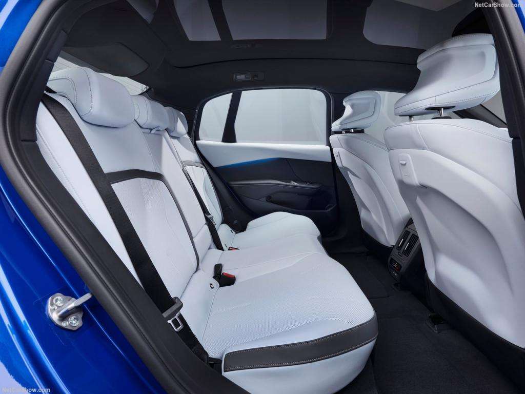 Autonotizie: BMW i3, la rivoluzione elettrica della Neue Klasse 3 BMW i3 2027 1280 5115a254464ab94c98d1db12317390f1cb
