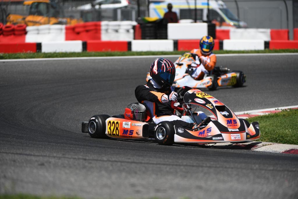 EasyKart infiamma Viterbo. 5 D5R 5609