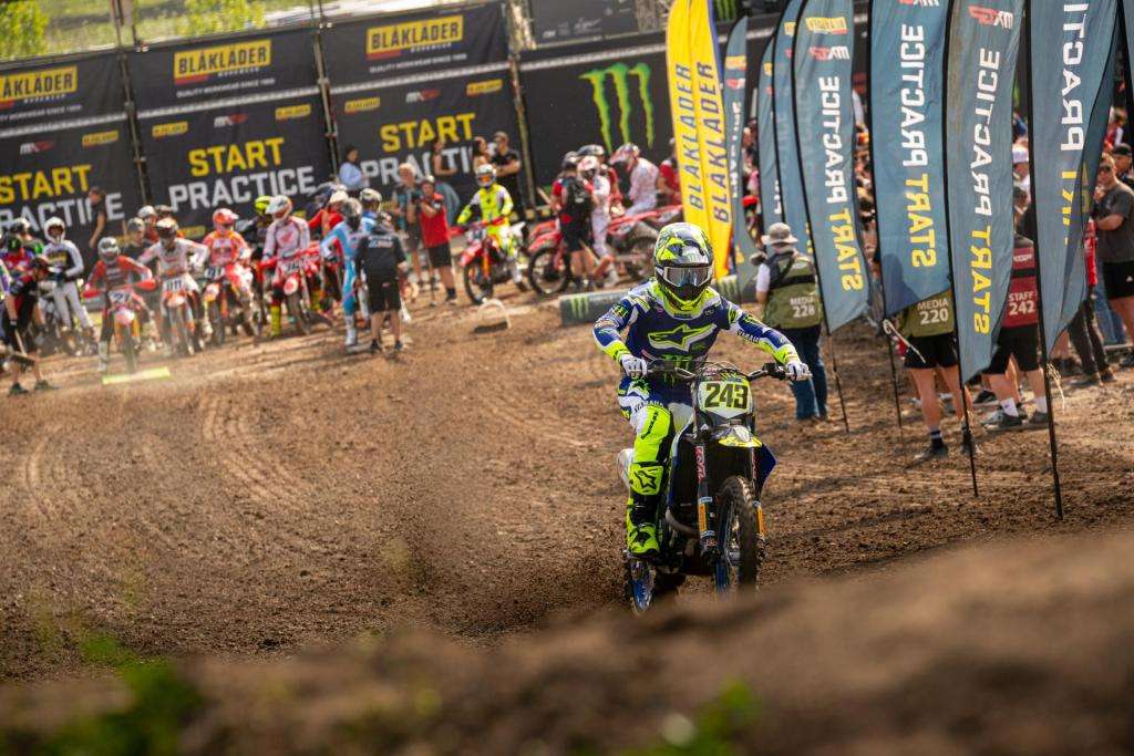 MXGP del Trentino: Quando il Giallo Fluo infiamma Pietramurata. L’omaggio di Tim Gajser al "Dottore" 4 FNM7923