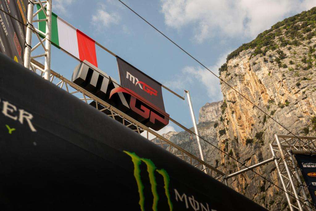 MXGP TRENTINO: Pioggia e spettacolo a Pietramurata, Herlings vince il GP, Sacha Coenen fa doppietta 11 FNM7968