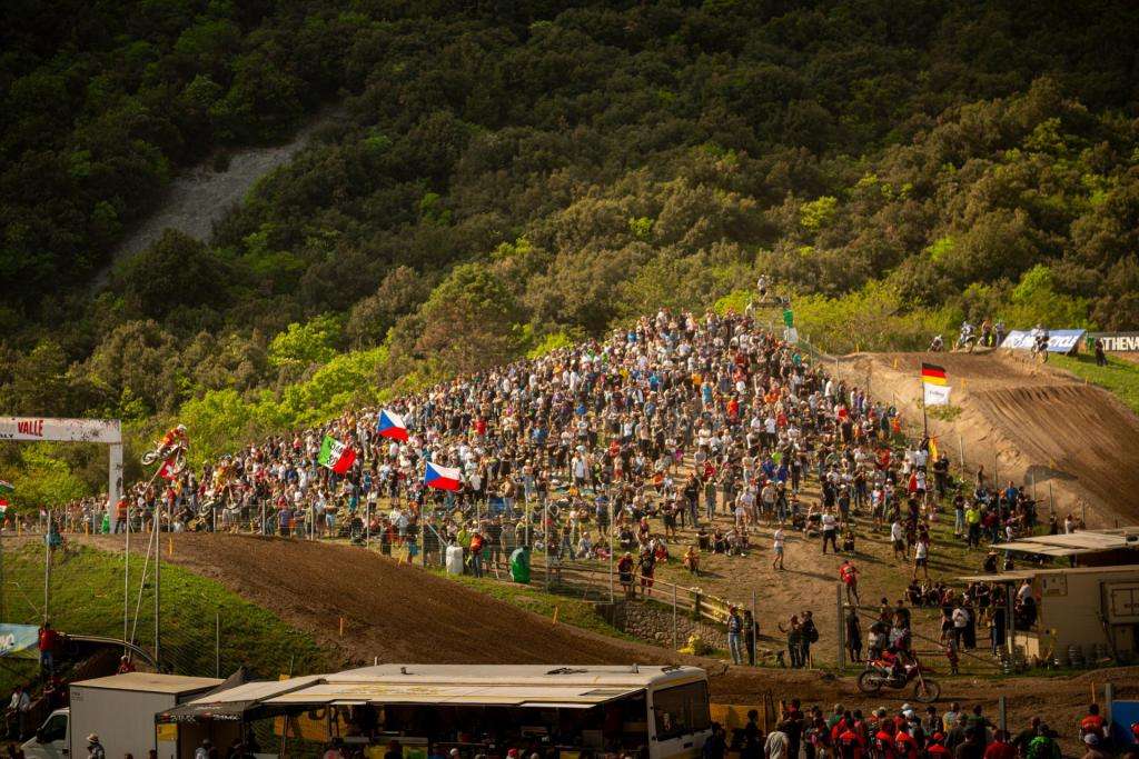 MXGP TRENTINO: Pioggia e spettacolo a Pietramurata, Herlings vince il GP, Sacha Coenen fa doppietta 18 FNM8563