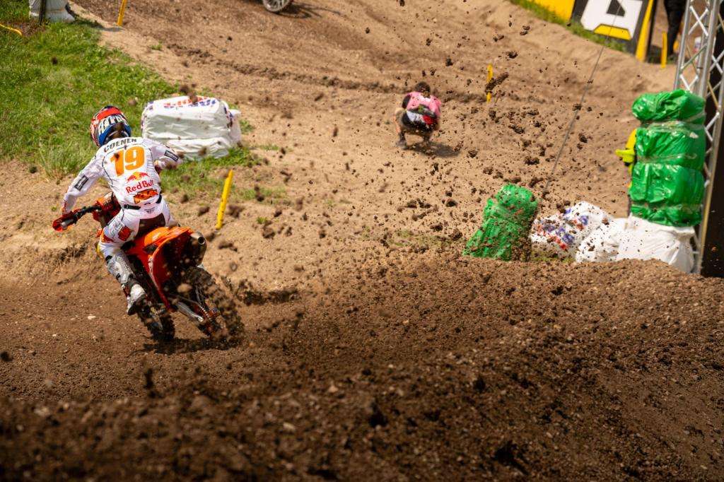 MXGP TRENTINO: Pioggia e spettacolo a Pietramurata, Herlings vince il GP, Sacha Coenen fa doppietta 23 FNM 2163