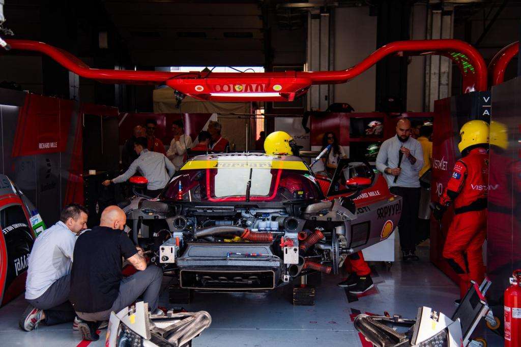 Toyota beffa Ferrari a Imola: strategia perfetta e 50ª vittoria nel WEC 8 WEC 4874