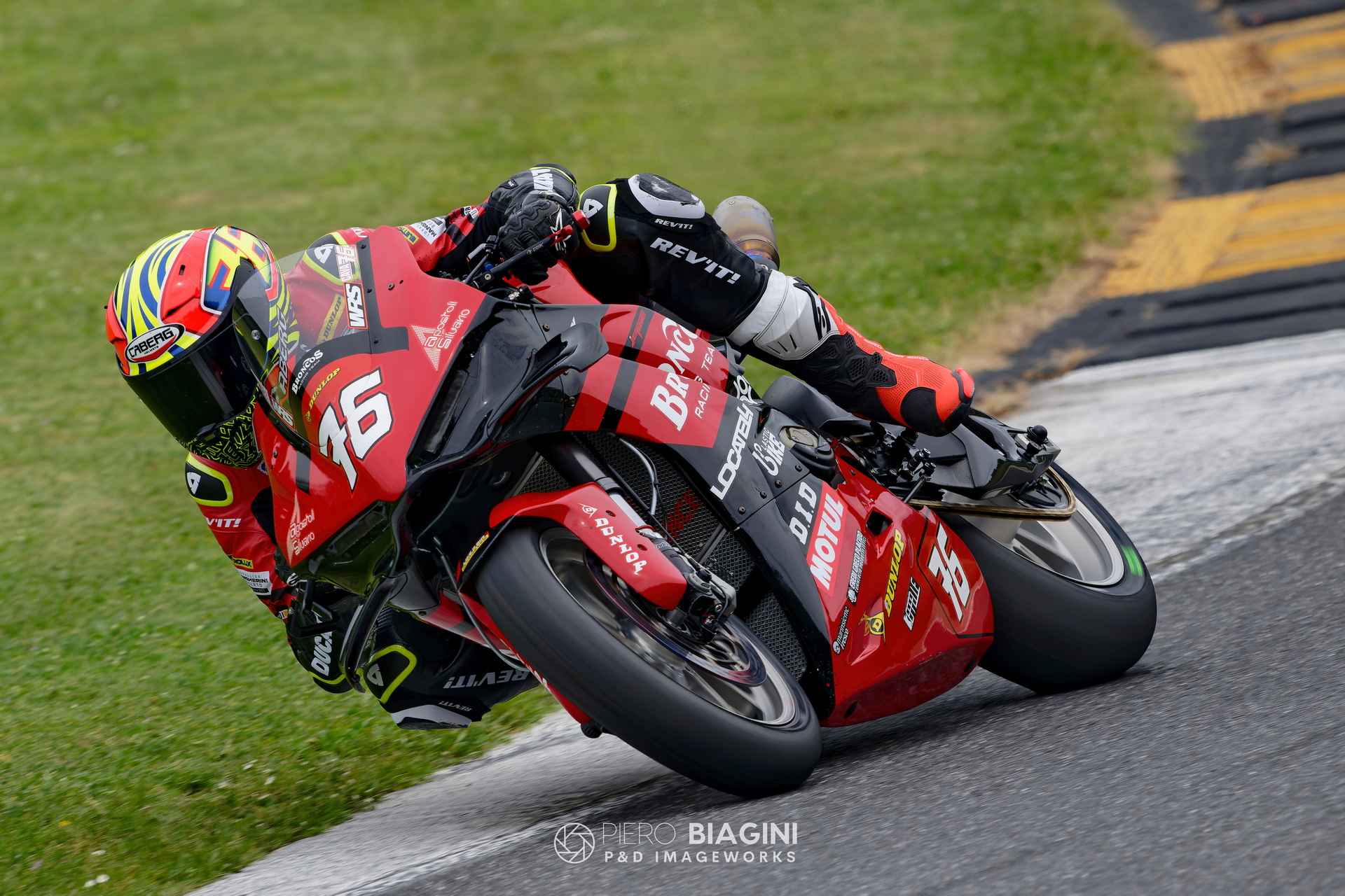 CIV Mugello: Pirro e Delbianco si dividono la Superbike, Antonelli e Fuligni protagonisti in Supersport 50 CIV R2 CAV 76 03