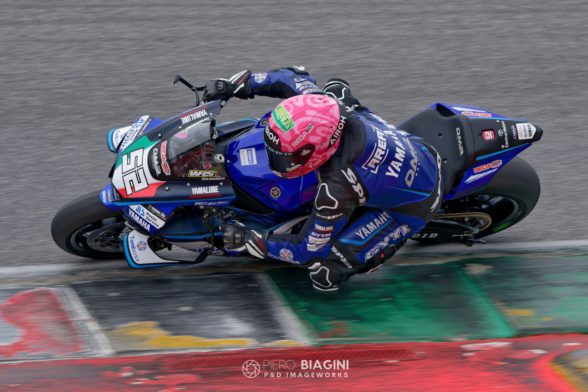 CIV Mugello: Pirro e Delbianco si dividono la Superbike, Antonelli e Fuligni protagonisti in Supersport 45 CIV R2 DB 52 03