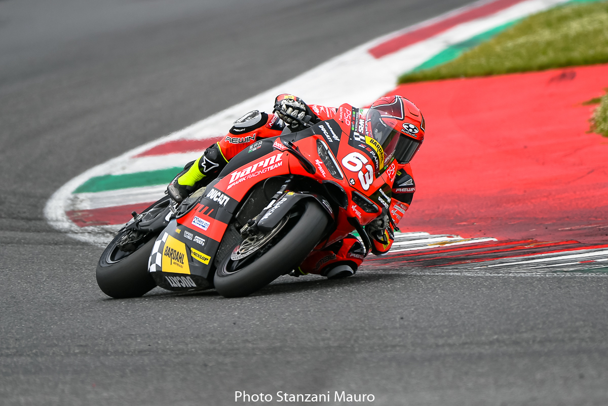 CIV Mugello: Pirro e Delbianco si dividono la Superbike, Antonelli e Fuligni protagonisti in Supersport 30 Mauro Stanzani 0871
