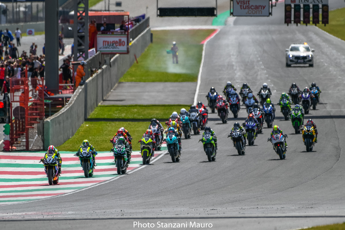 CIV Mugello: Pirro e Delbianco si dividono la Superbike, Antonelli e Fuligni protagonisti in Supersport 20 Mauro Stanzani 1821