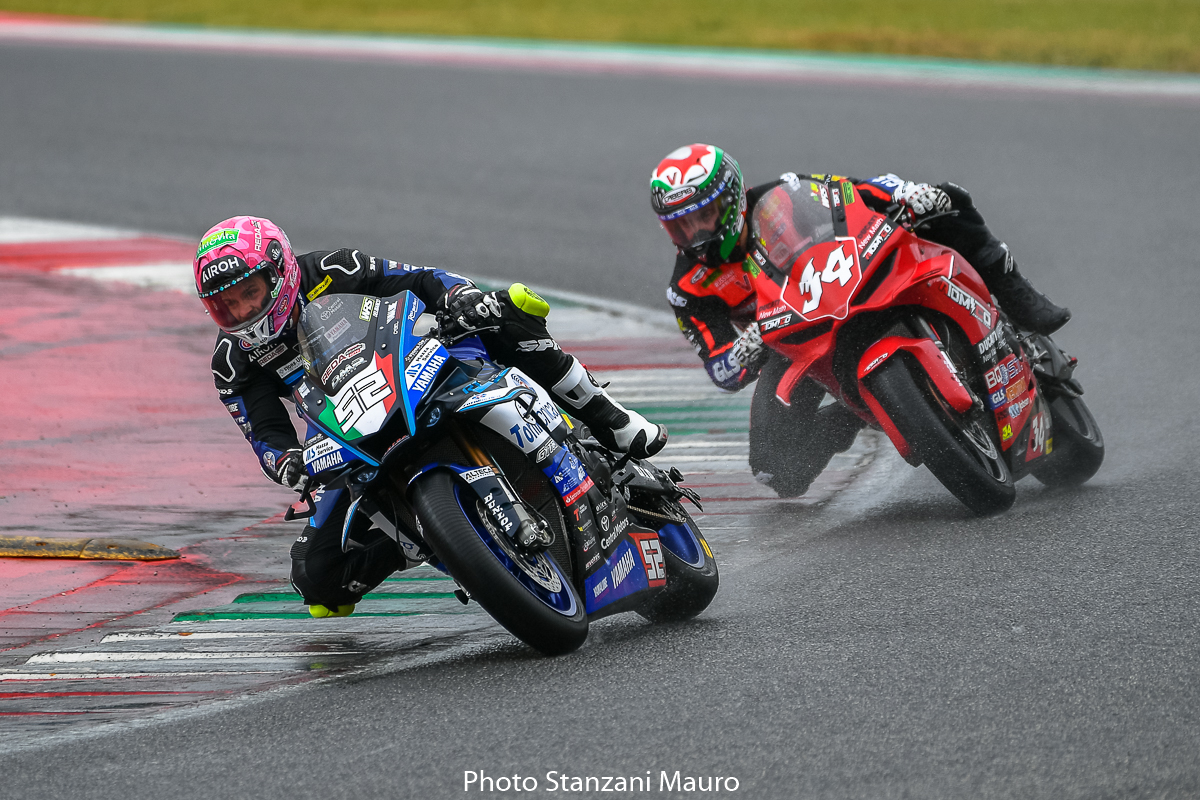 CIV Mugello: Pirro e Delbianco si dividono la Superbike, Antonelli e Fuligni protagonisti in Supersport 5 Mauro Stanzani 2570