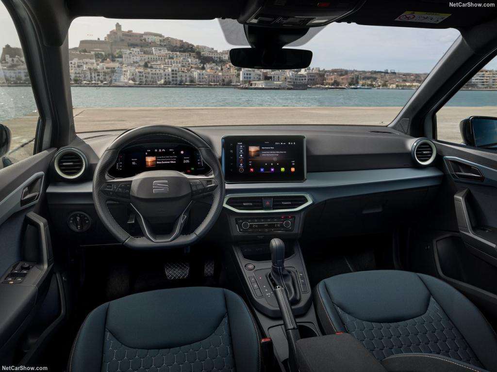 Guida all'acquisto: Seat Arona 1.0 TSI 116 CV DSG e il confronto crossover 2 Seat Arona 2026 1280 3393eea76529cfe0d3b49f16f12ac04970 1