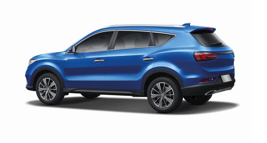TEST DRIVE DFSK GLORY 580 GPL: IL SUV CINESE A 7 POSTI CHE PUNTA SU SPAZIO E RISPARMIO 6 GLORY 580 2 20