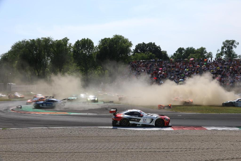 GTWC Europe Endurance Cup, Monza: Tresor Attempto Audi conquista una clamorosa vittoria assoluta dopo una gara ad eliminazione 20 IMG 2061