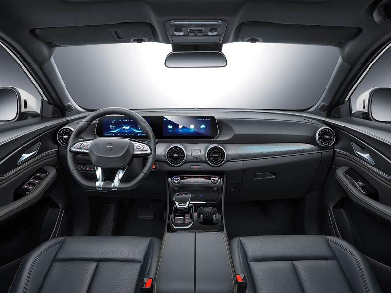 Guida all'acquisto: EVO 6 GPL, il SUV medio tra convenienza e sostanza 3 evo 6 intern 1