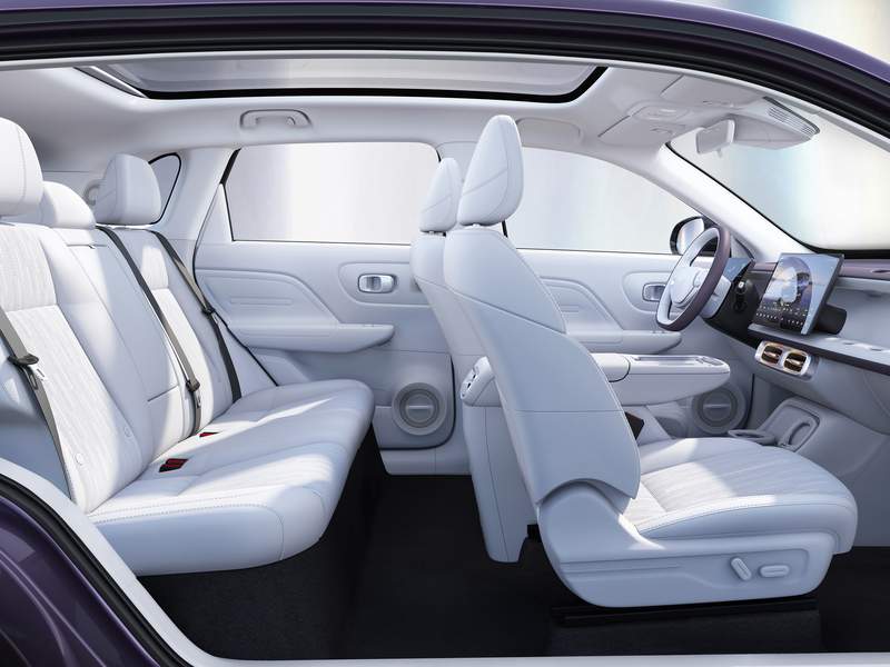 GUIDA ALL'ACQUISTO: LEAPMOTOR B10, IL C-SUV ibrido range extended, REEV 3 leapmotor b10 reev intern 2