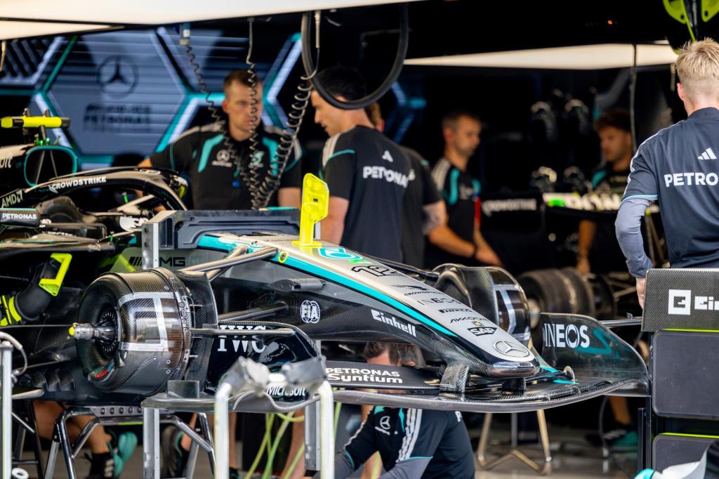 Formula 1, Ferrari e McLaren rilanciano a Zandvoort: nuova sfida sul fronte degli aggiornamenti 3 WhatsApp Image 2026 08 20 at 23.08.34a
