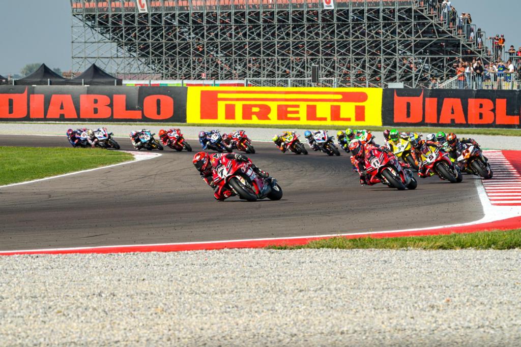 WorldSBK Cremona 2026, Lecuona domina la Superpole Race: Bulega secondo, Surra sul podio 3 DSC 2337.jpg