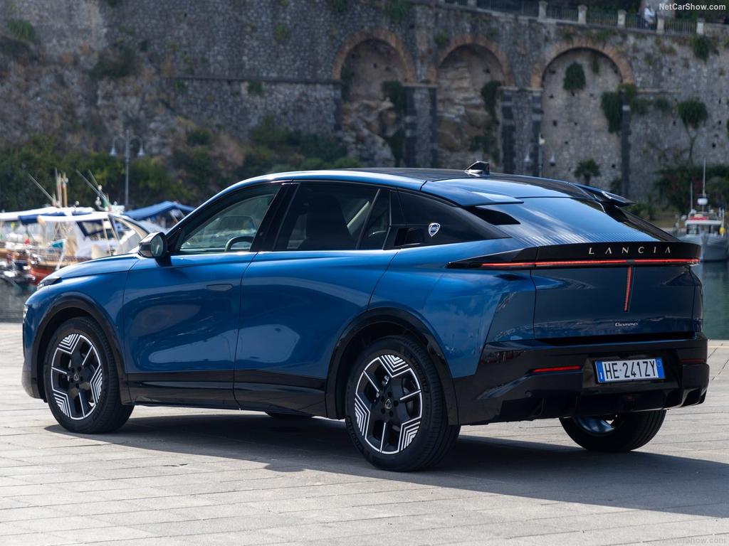 Mondial de l’Auto 2026: Lancia Gamma, il grande ritorno dell’ammiraglia che consacra il rinascimento del marchio 2 Lancia Gamma 2027 1280 deff93175663703fa9693712e12e18b5c8