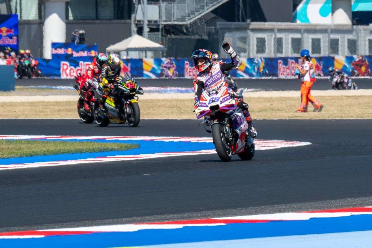 Martin Si Impone Nella Gara Sprint A Misano. A Podio Bezzecchi E ...