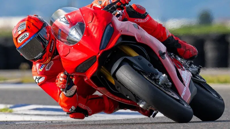 Marc Marquez torna in sella: i primi giri in pista dopo l’infortunio ...